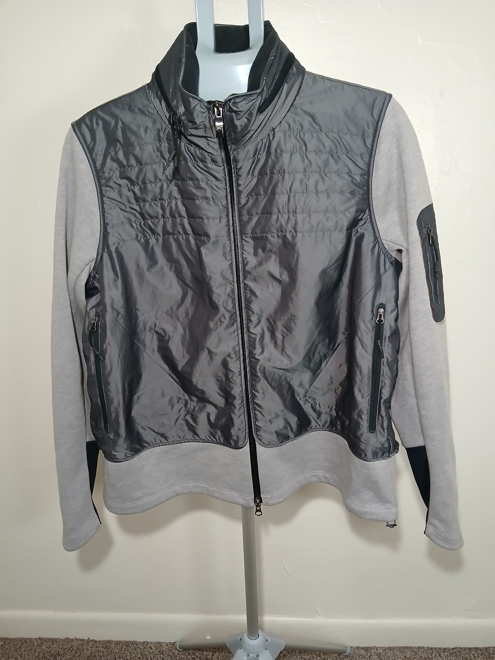 Under Armour Men's XL Loose Fit Gray Fleece & Quilted Hoodie Jacket